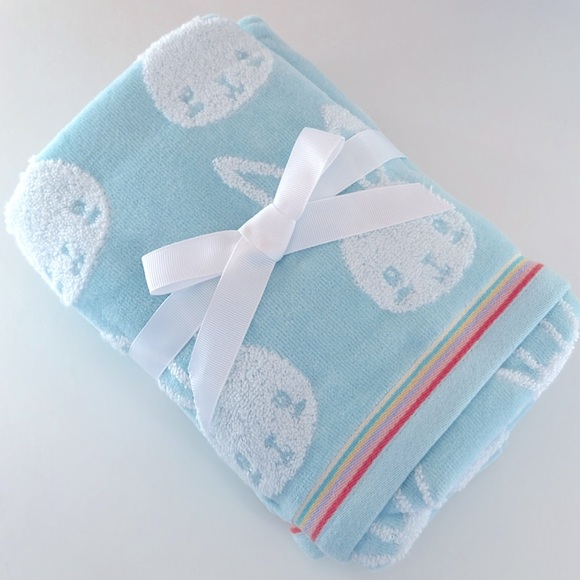 🐇🐣🌷Easter Bunny Hand Kitchen Towels Set of 2 NEW ‼️ - Picture 1 of 6
